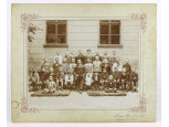 Frussa Ede fotográfus : Antik iskolai csoportkép osztálykép 22 x 27 cm
