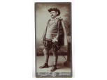 Badovinsky Pál fotográfus : Férfi szinházi ruhában, jelmez öltözékben ~ 1900