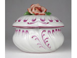 Régi nagyméretű barokkos Herendi porcelán bonbonier rózsa dísszel 1943