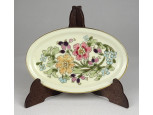 Ovális alakú vajszínű Zsolnay porcelán hamutál tálka