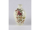 Vajszínű, aranyozott, virágos Zsolnay porcelán váza 14 cm