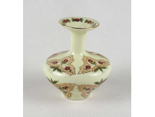 Vajszínű Zsolnay porcelán virágos váza 8 cm