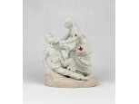 Antik I. világháborús biszkvit porcelán katona és vöröskeresztes nővér figurával 14 cm