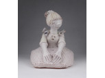 Kovács Éva ülő lány kerámia figura 18 cm